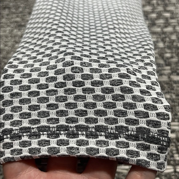 Scrunched Butt Leggings Grey & White - Picture 5 of 10